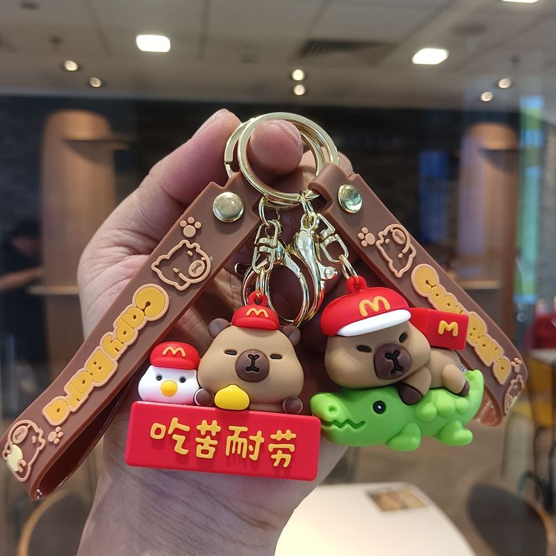 新しいカピバラキーホルダーペンダントハンバーガーカピバラ立体人形かわいい車のスクールバッグキーホルダー卸売|undefined