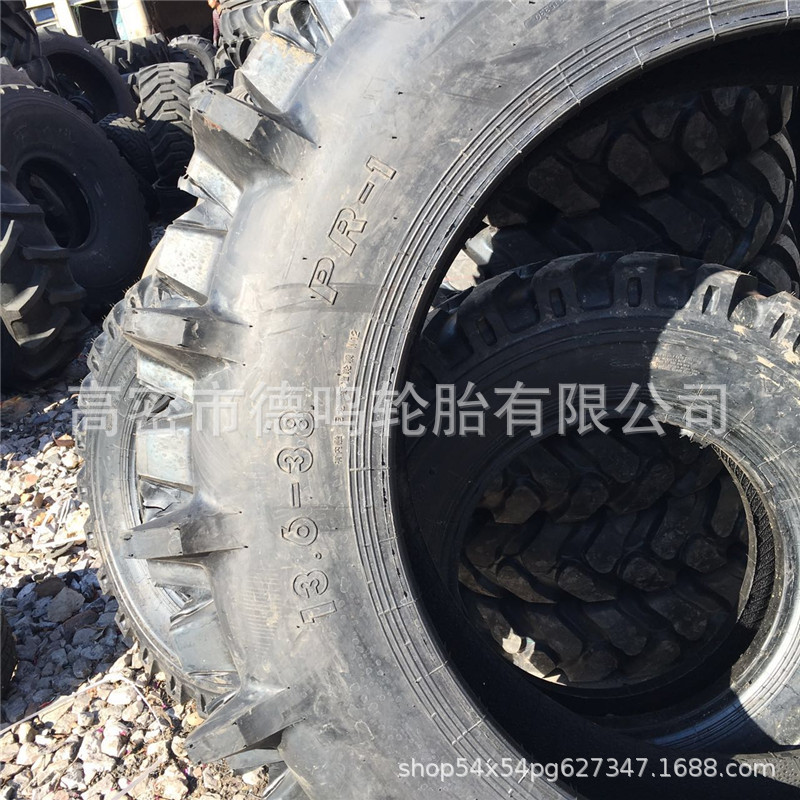 Suministro de neumáticos de tractor 13,6-38 neumáticos de arroz agrícola