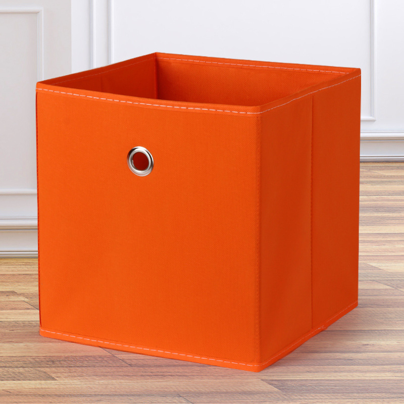 발견 된 둥근 구멍 오렌지