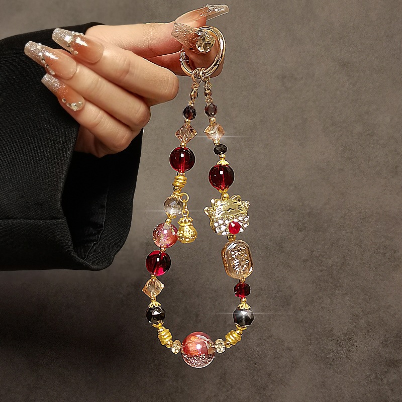 Fashionable retro Chinese style lucky cat crystal mobile phone lanyard lucky bag pendant beaded mobile phone chain short wrist pendant