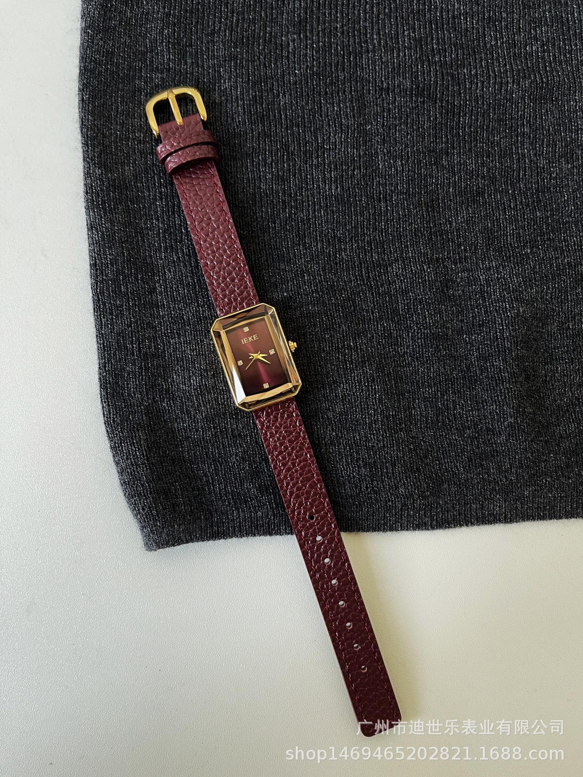 IEKEクロスボーダー小衆安可拉紅中古腕時計女性モデル個性軽豪華小型文字盤生放送プライベート女性時計