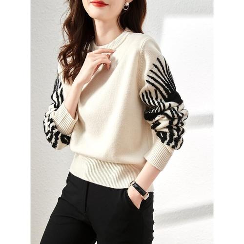 Warm winter thickened  autumn and winter new round neck sweater women's short pullover loose knitted base sweater