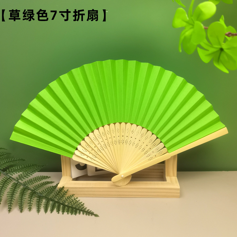 잔디 녹색 부채