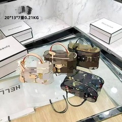 高级感新款手提小方包包2025新款复古印花迷那你水桶女士单肩包斜