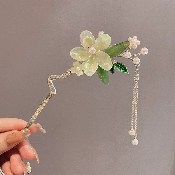 47# Hairpin-Big Green Flower Pearl Style