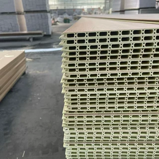 竹木纤维集成墙板护墙板客厅卧室木饰面墙面工装石塑集成墙板批发