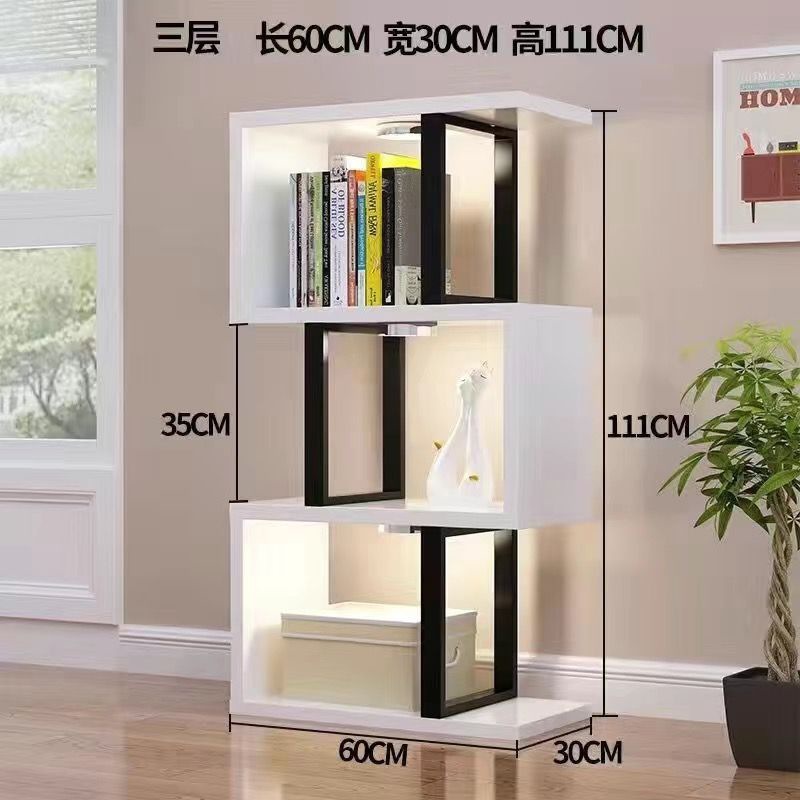 캐비닛이 없는 60미터 길이의 2층, 조명이 없는 5층