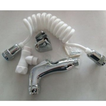 Venta al por mayor cuerpo limpiador de mano inodoro pistola traje de limpieza limpiador de refuerzo de descarga cabezal de ducha portátil