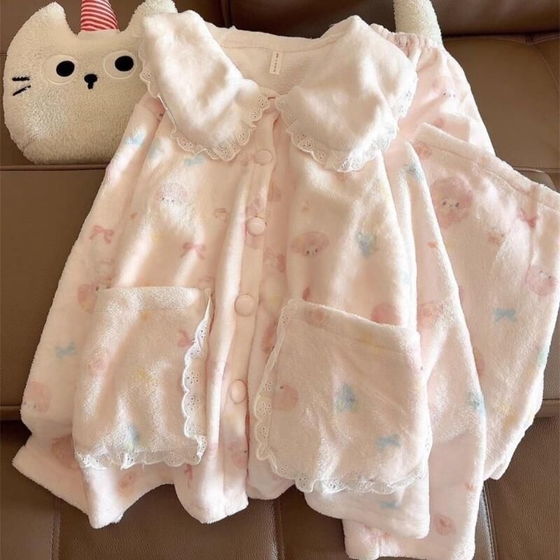 2026 new autumn and winter collection: soft and comfortable, button-down, printed flannel pajamas with a doll collar and extra padding