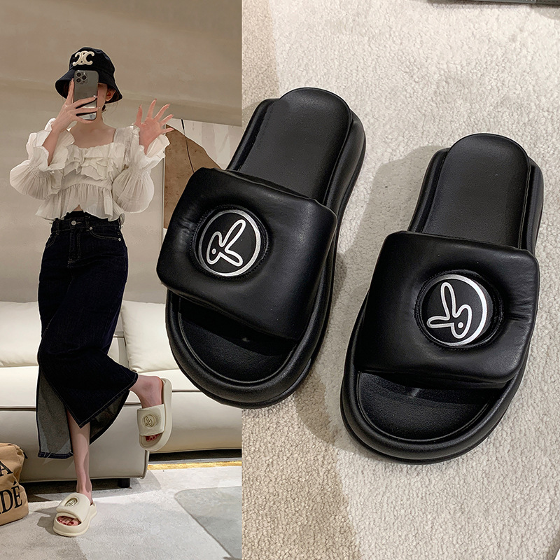 Trendy fashion single strap women's shoes 2023 summer new style women's poop feel comfortable breathable thick bottom outer sandals_voghion.com