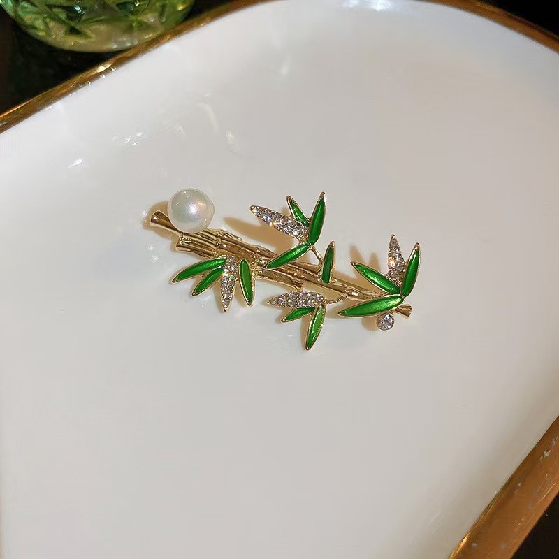 Elegante bloem broche voor dames modieuze speld voor kleding_voghion.com