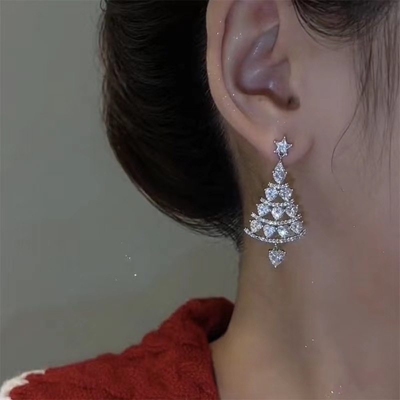 S925 aguja de plata de invierno festivo de navidad joyería linda asimétrica estrella roja stud pendientes gancho de la oreja pendientes femeninos