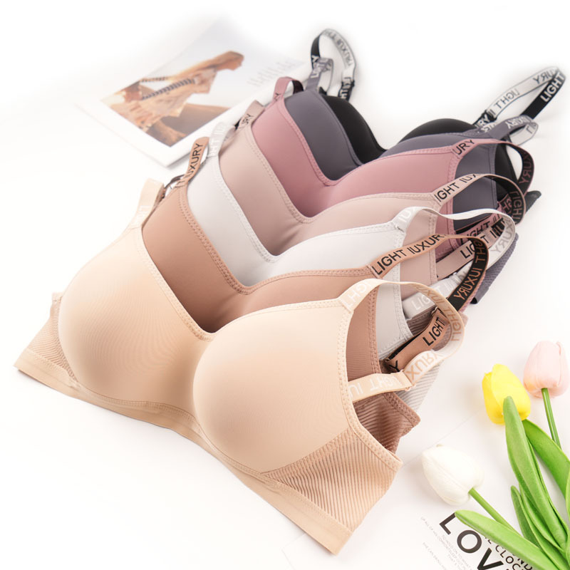 Cross-border spot letra correa de hombro ropa interior de mujer sin anillo de acero se reúne soporte delgado y cómodo anti-caída sujetador ajustable