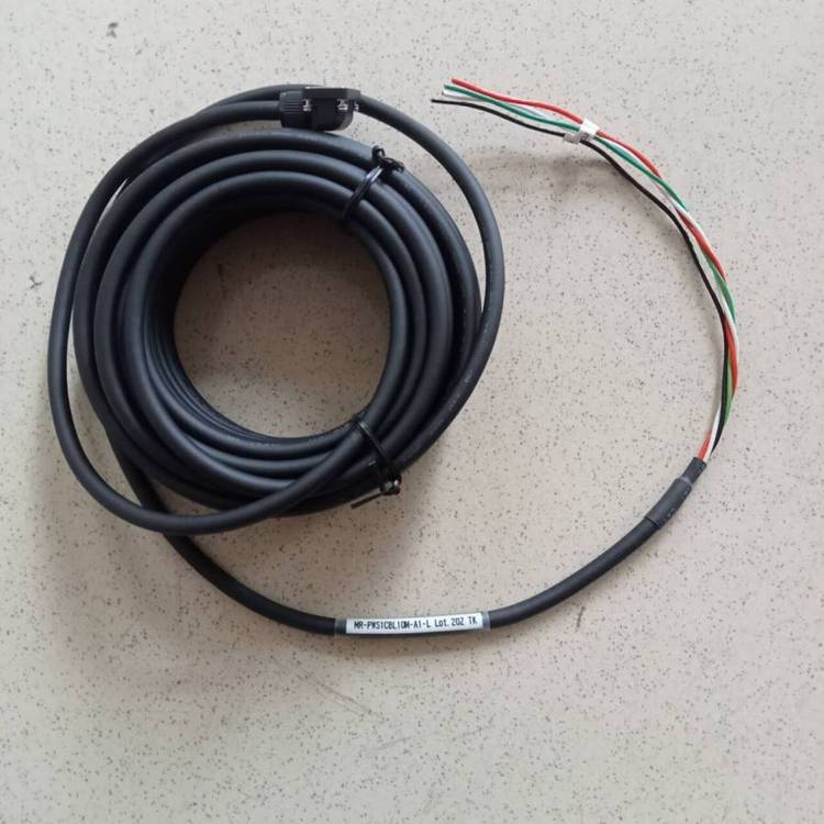 日本三菱MITSUBISHI模块AJJ65SBTB1-32D变频器电机全新原装正品