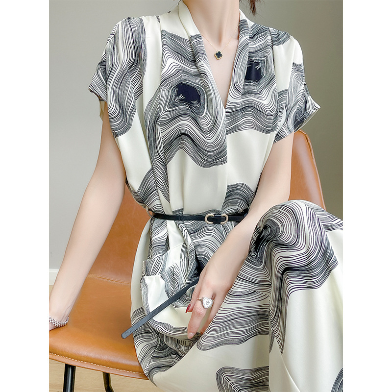 Acetic Acid Satin Mid-length Dress Women's 2023 Summer New Style Fit Breathable Light Luxury Short-sleeved Dress for Women