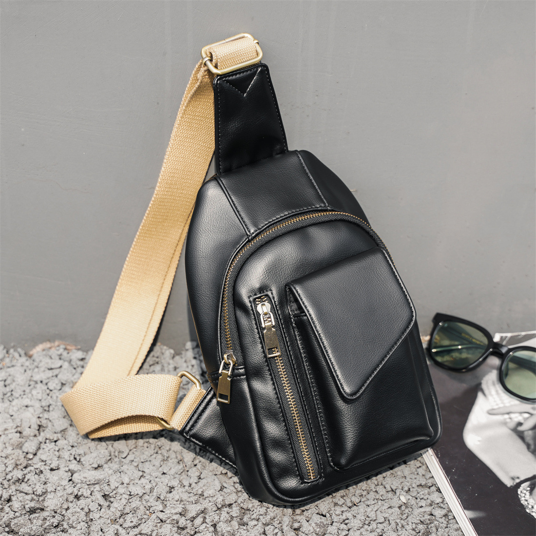 Borsa a tracolla da uomo Tide Brand Versatile Borsa a tracolla di alta qualità Casual Fashion Street Piccola borsa a tracolla 2023_voghion.com
