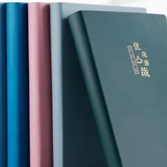 A 4ノートの厚いノートは超厚でシンプルです。