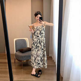 656#灵动飘逸 重工压褶双层工艺印花度假长裙吊带裙女夏新