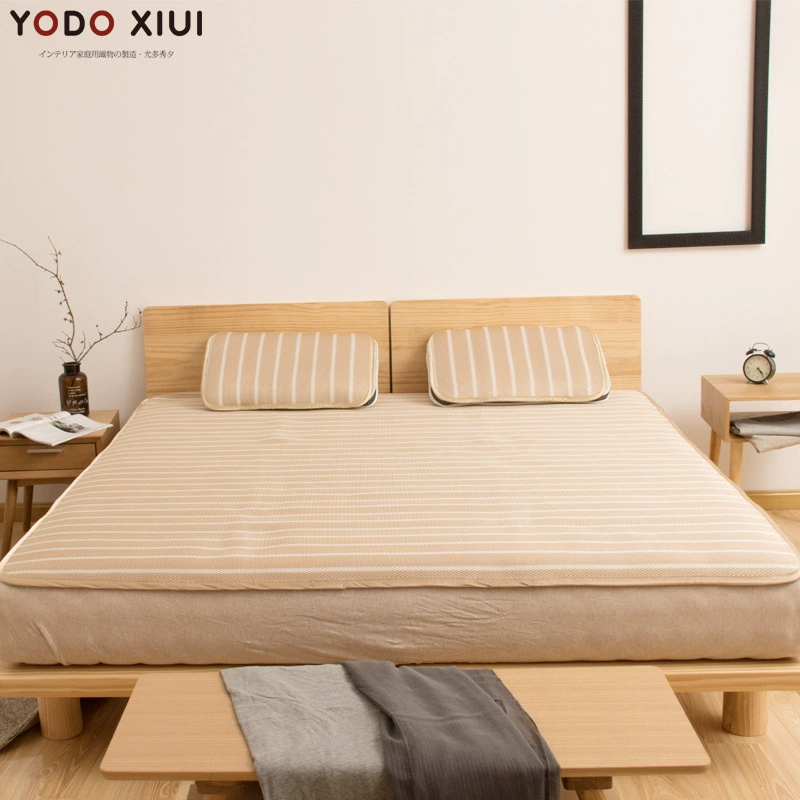 Mat, breathable children's silk carpet for yoga for elementary school students