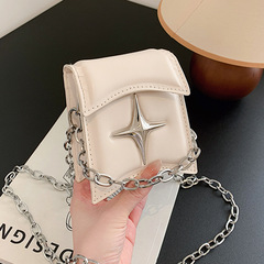 Fresh and Clean, Elegant and Simple Chain Bag for Women - 2023 Summer Commute Shoulder or Crossbody Bag for Casual and Trendy Use