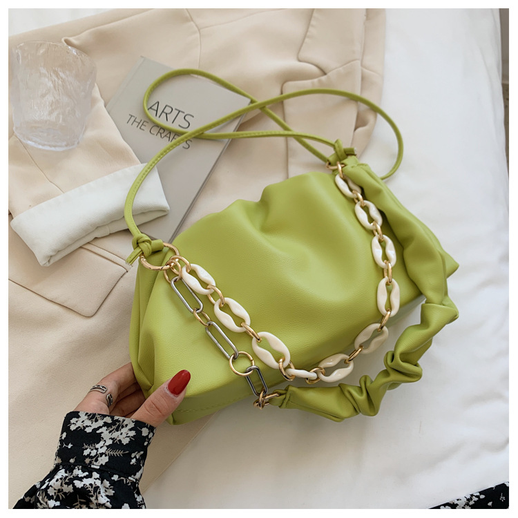 Korean Fold Cloud Chain Portable One-shoulder Diagonal Bag display picture 9