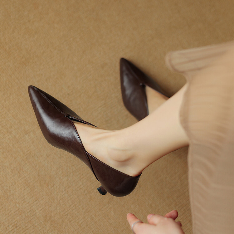 Elegant demi-season fashionable shoes pointed-toe stiletto heels for…