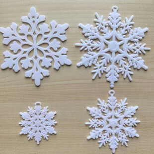 New Christmas White Sticky Powder Crystal Snowflakes Christmas Tree Decorations Pendants Atmosphere Decoration Supplies
