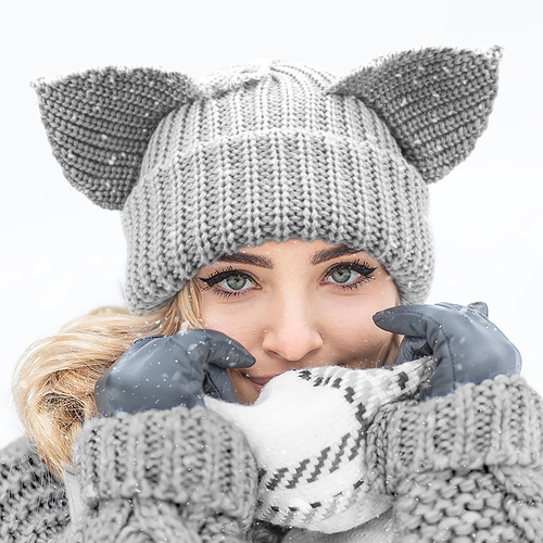 Fashion adult temu Xiyin best-selling women's devil ears thickened full acrylic knitted hat