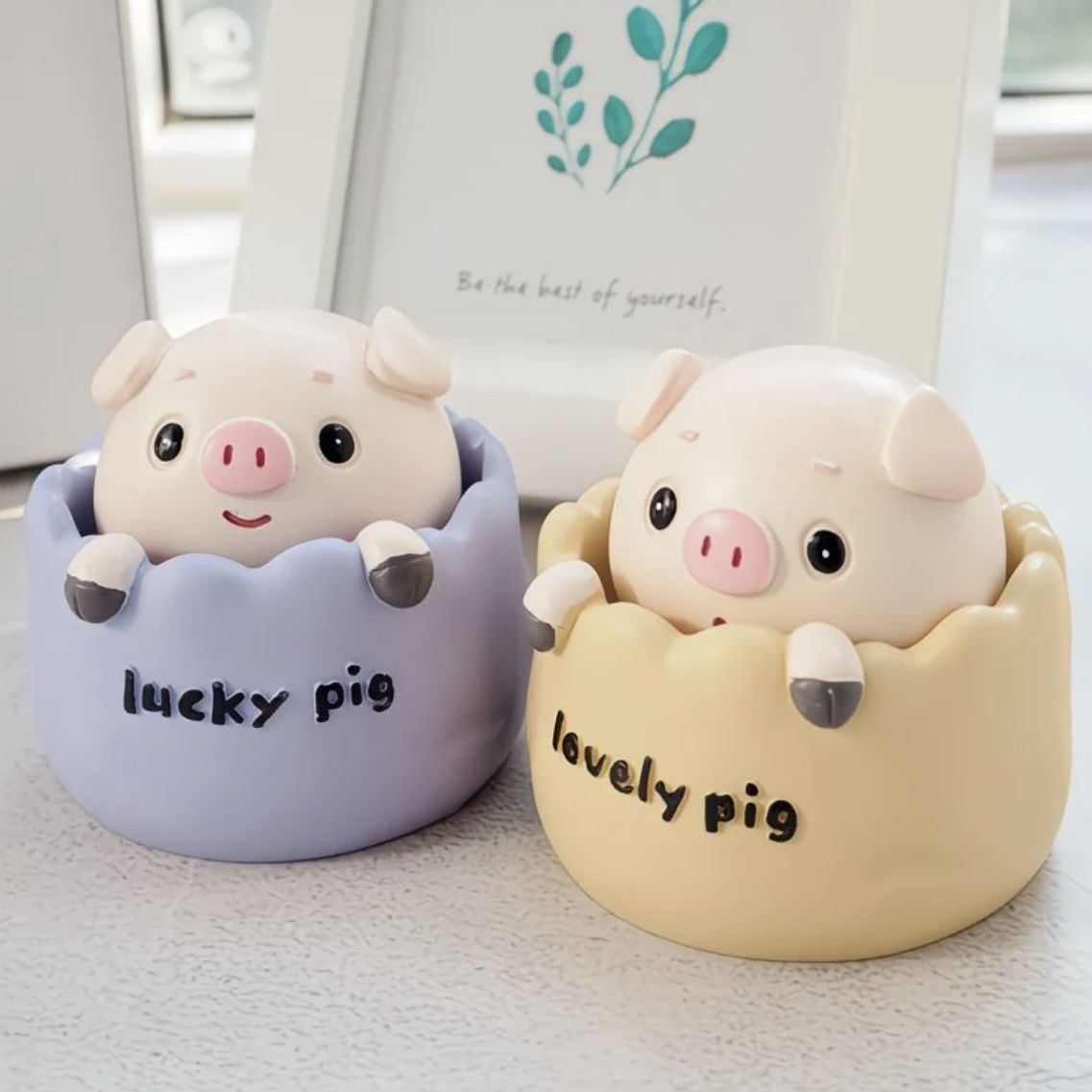 New Trendy Car Decoration: Cute Bobblehead Pig Figurine for Car Dashboard, Desktop Ornament with a High-End Feel