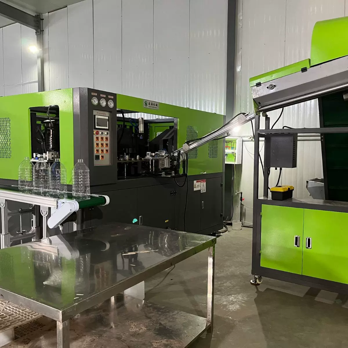 全自动塑料瓶吹瓶机一出二玻璃水瓶 矿泉水瓶 饮料瓶