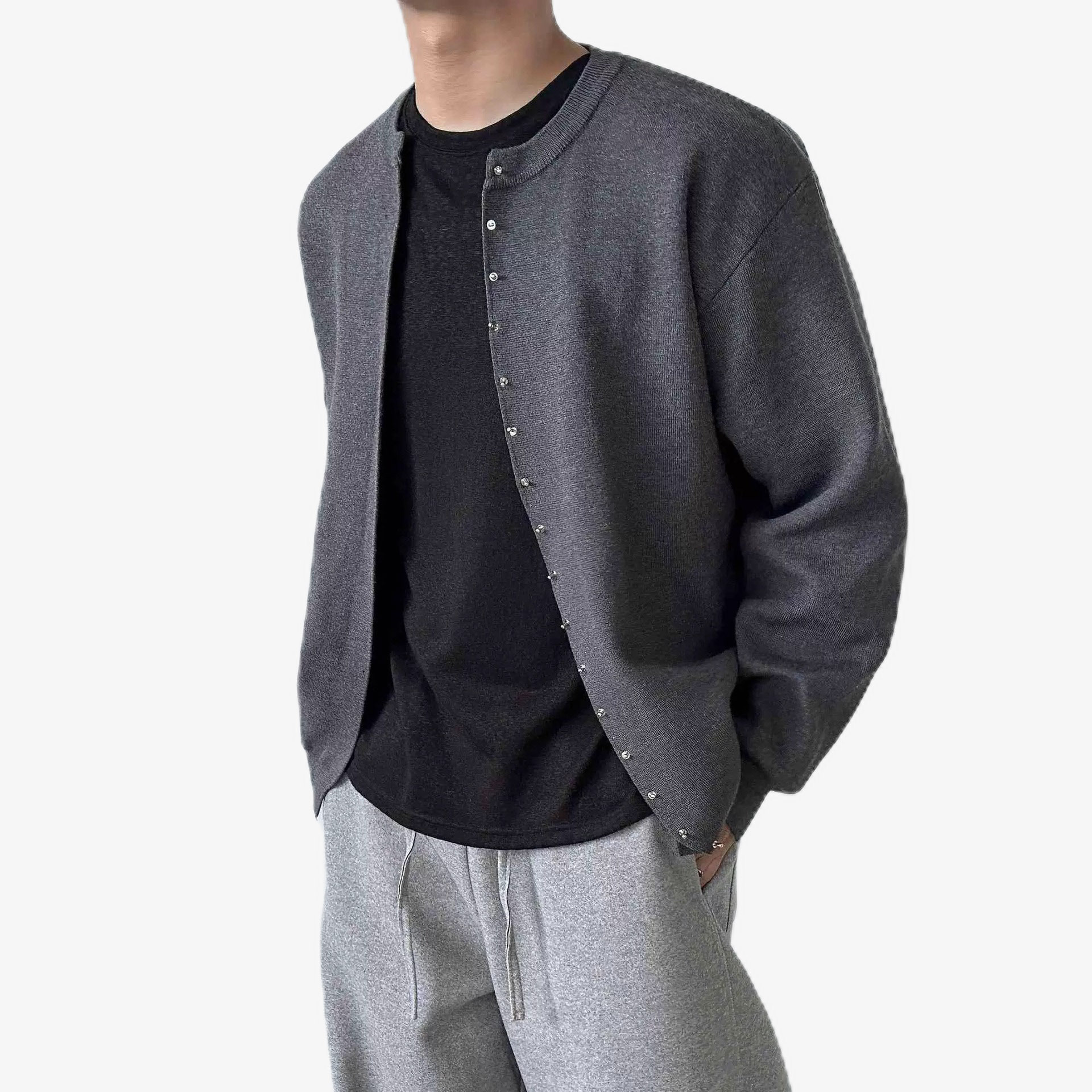 Explosiones transfronterizas de tamaño europeo de remaches de hebilla metálica cardigan chaqueta suéter hombre otoño invierno fábrica al por mayor