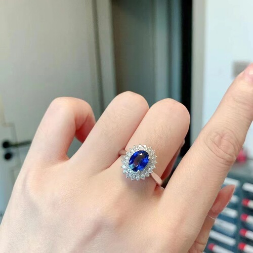Silver-Plated, Diamond-Inlaid Blue Crystal Jewelry  
Three-Tiered Hand-Held Heart-Shaped Kradah Ring  
Hot-Selling Women's and Wedding Rings in European & American Styles