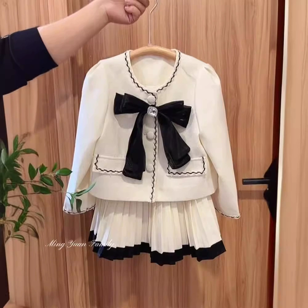 Весенний комплект, длинный рукав, куртка, плисированная юбка, стиль Chanel, тренд сезона