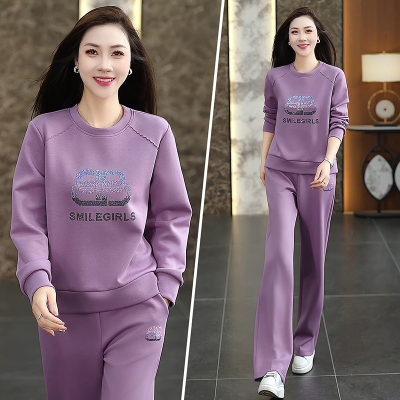 Casual Sports Suit for Women, Spring and Autumn 2026 New Fashion Stylish Mom Korean Style Early Autumn Outdoor Running Two-Piece Set