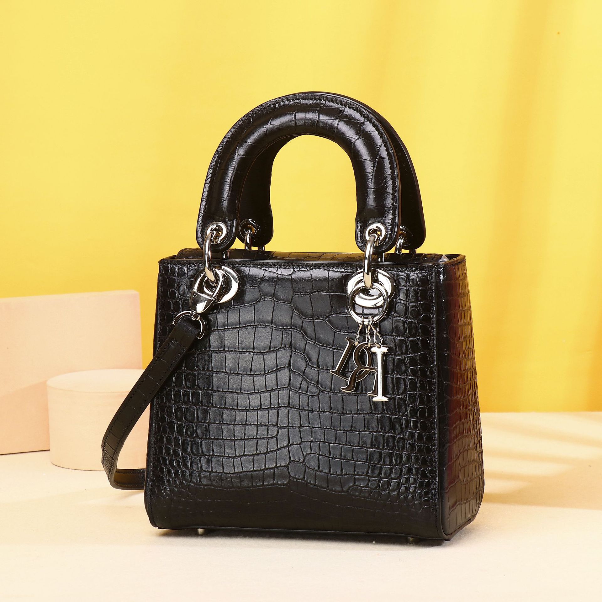 Túi bucket nữ da vân cá sấu phong cách Lady Dior, xách tay đeo chéo cao cấp chi tiết 1