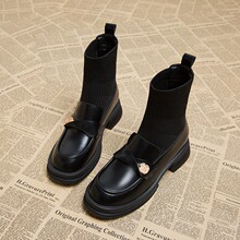 瘦瘦靴子女袜靴2025今年流行的秋冬加绒洋气小短靴爆款法式小踝靴