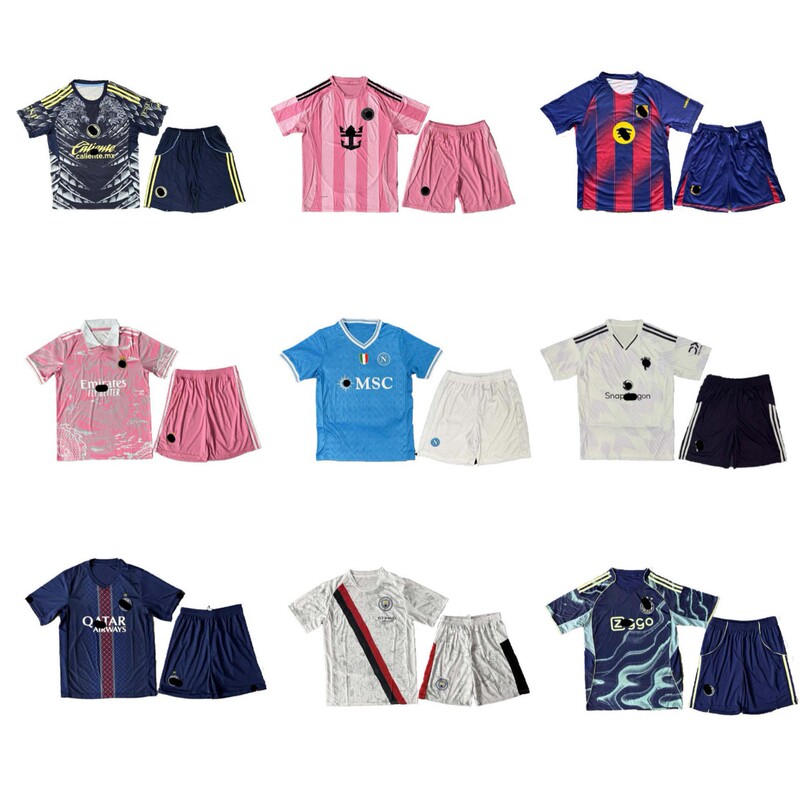 New Popular Adult Suit Football Sportswear Men's Suit Tops and Shorts Ready for Delivery