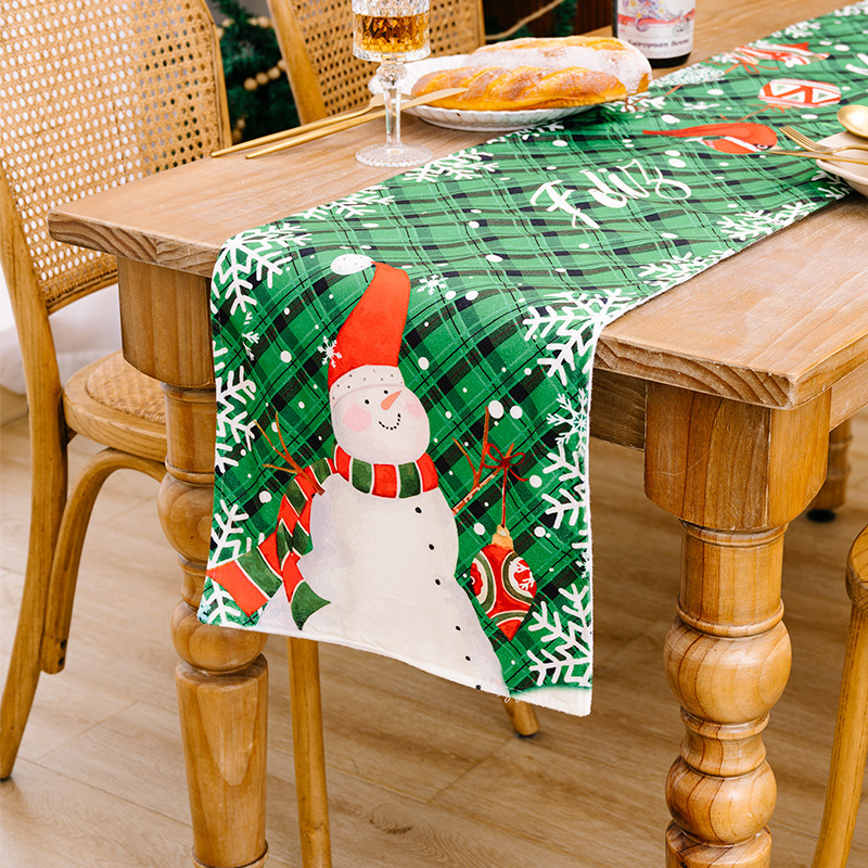 Christmas New Christmas Table Runner Red and Green Snowflake Plaid Snowman Table Runner for the Elderly Home Atmosphere Decorations_voghion.com