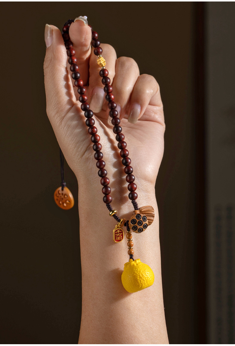 Natural Deer Antler Orange Car Pendant Natural Sandalwood Car Interior Hanging Ornament Exquisite Cute Rearview Mirror Pendant Gift
