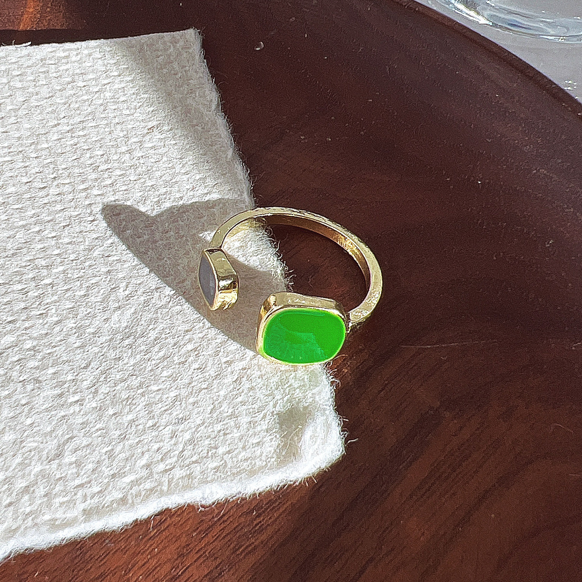 Minimalist Emerald Ring For Women Adjustable Gold Plated Design_voghion.com