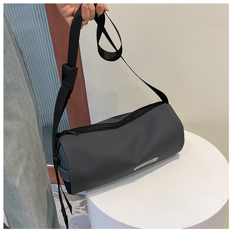 Cylindrical bag, women's bag, new trendy, lightweight, sports and leisure crossbody bag, large capacity shoulder bag_voghion.com