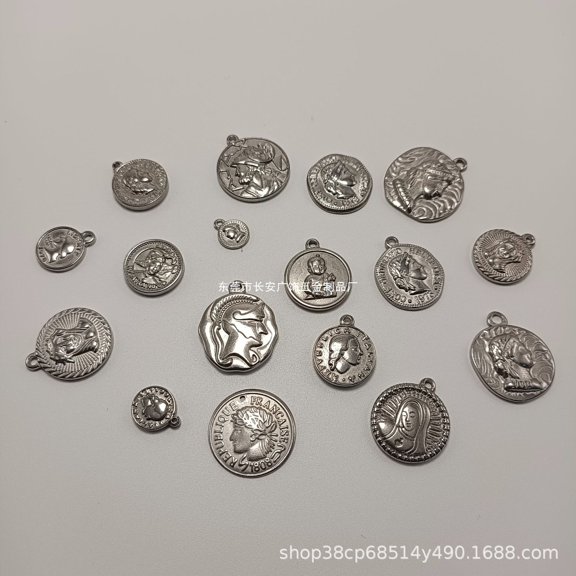 欧美跨境ins小吊牌不锈钢饰品配件吊坠挂件制作手链项链东莞毛胚