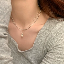 项链;耳钉;手链