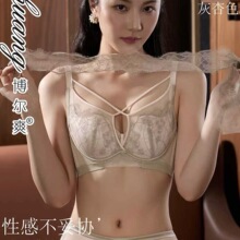 ����ˬ3353��˿�Ը�����С��AB����������Ȧ���о�£���´�������