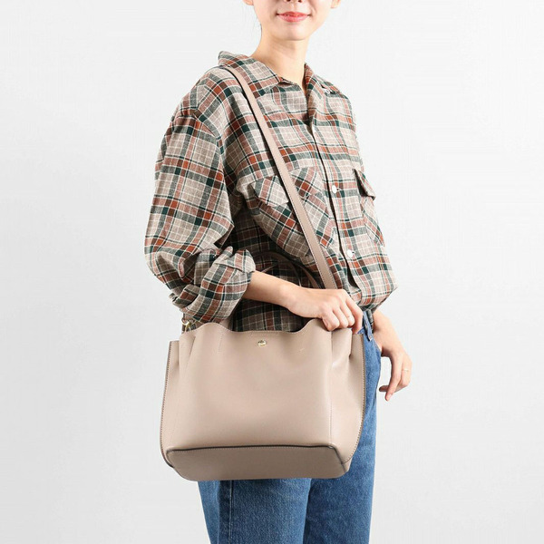Japanese fashionable polyurethane shoulder bag