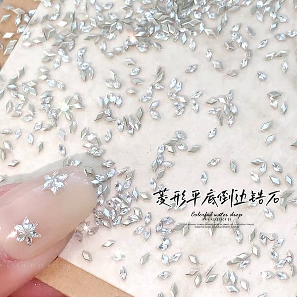 Small diamond with zircon for manicure