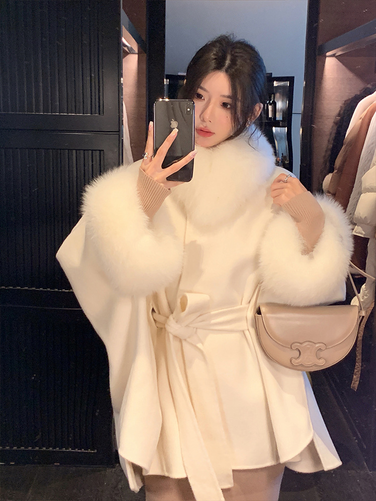 2025 秋と冬の新年マントショールスタイルフォックスファーハイエンド両面カシミヤコート女性のウールの毛皮のコート