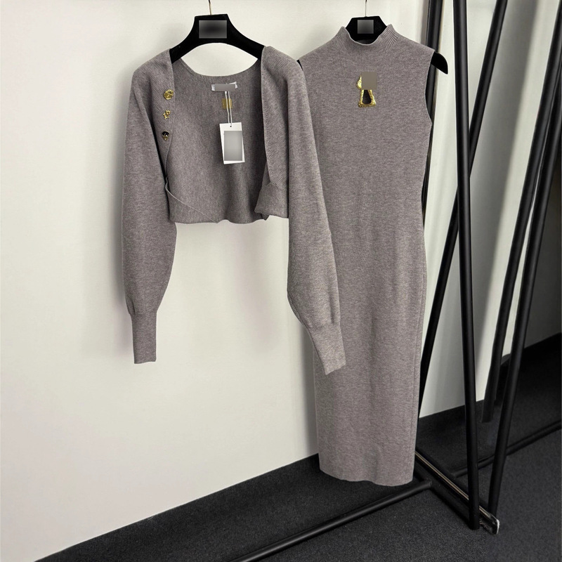Foreign Trade New Knitted Suit Classy Long-Sleeved Knitted Cardigan + Golden Cut Out Waist Vest Knitted Dress Foreign Trade New Knitted Suit Classy Long-Sleeved Knitted Cardigan + Golden Cut Out Waist Vest Knitted Dress