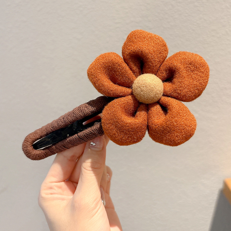 Pinzas para el pelo con forma de moño de felpa para otoño e invierno para mujer, pinzas versátiles tipo pico de pato para cabello grueso, lindas horquillas con forma de oso, accesorios para el cabello.