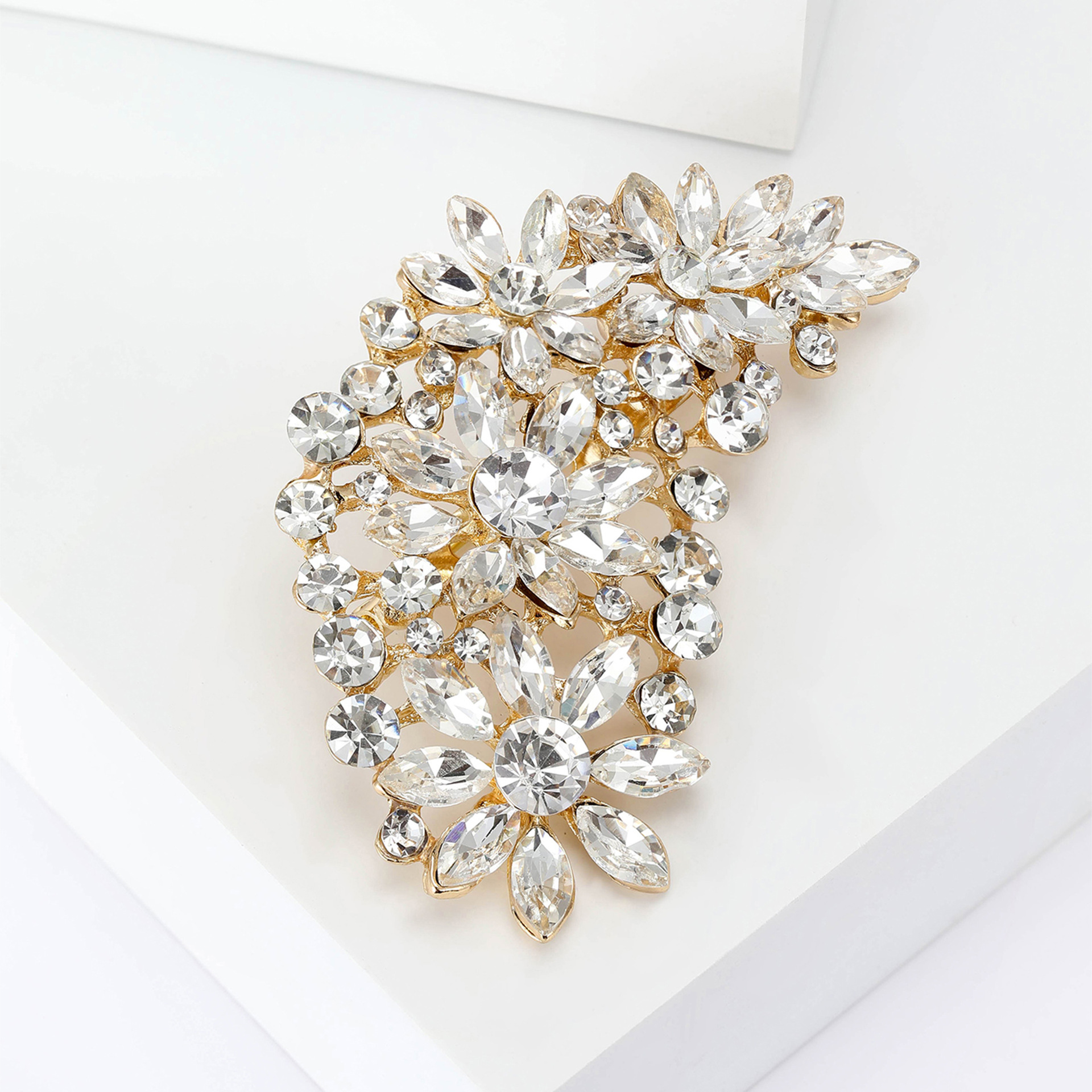 31g Weight Rhinestones Inlay Material Brooches Classification Holiday Occasion Alloy Material Flower Pattern Women's Gender Inlay Design Elegant Style Elegant Pin Flower Alloy Inlay Rhinestones Women's Brooches 17